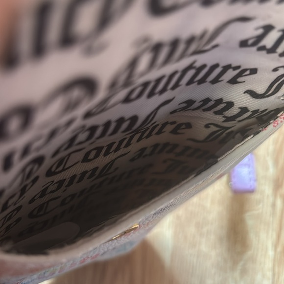 Juicy Couture Pastel Crossbody Bag and small ID wallet - Picture 9 of 10